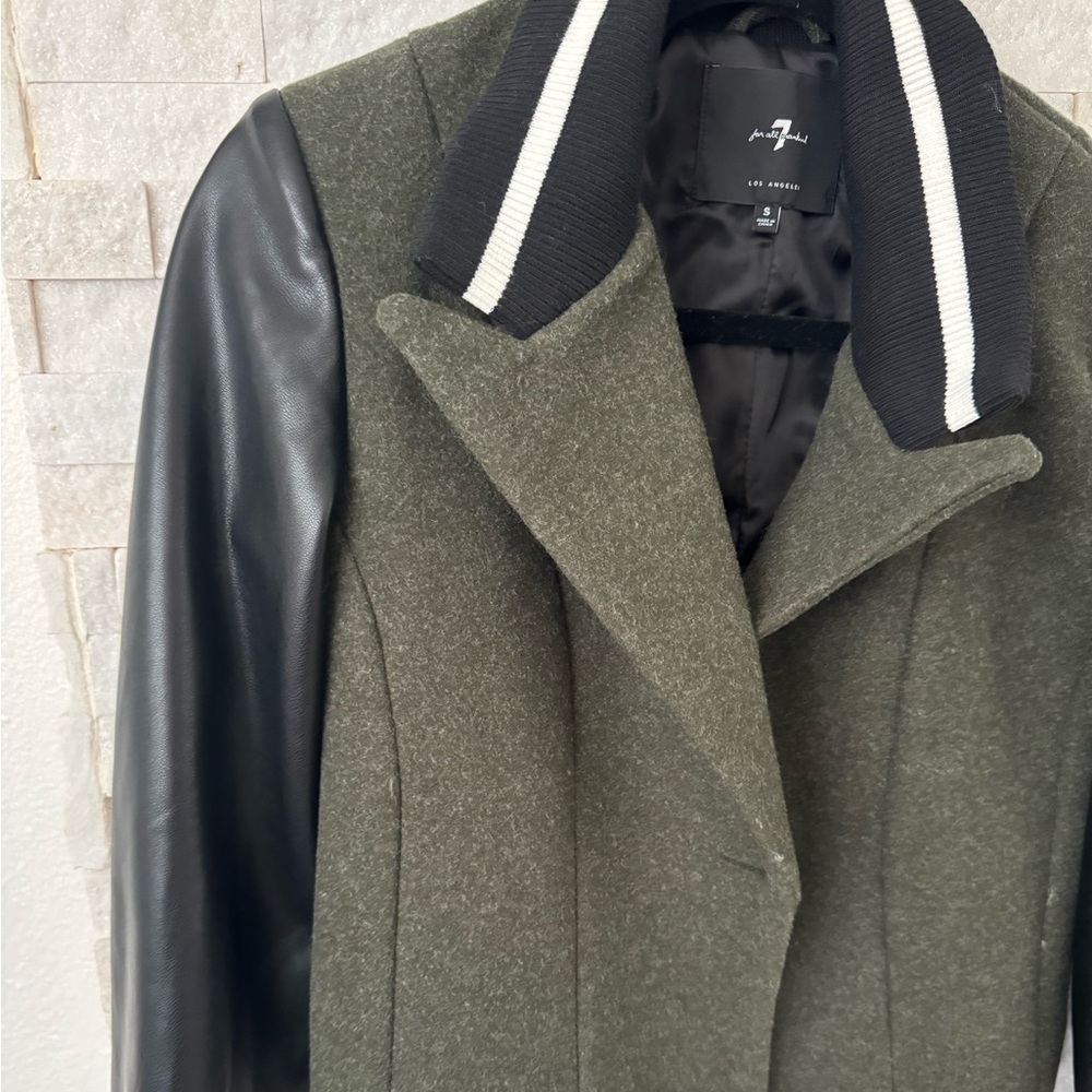 Seven jacket size small - Picture 4 of 4